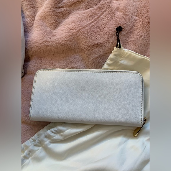 Michael Kors Set - Picture 16 of 16